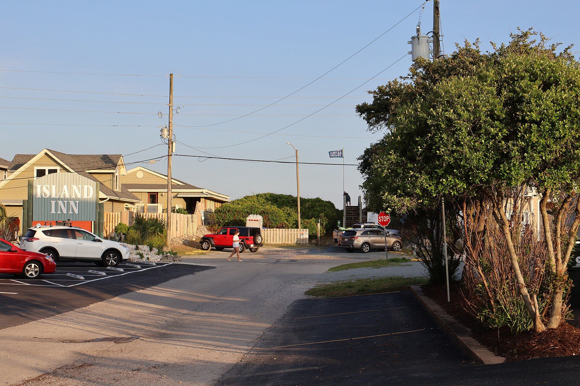 Low Tide Steakhouse & SandBar